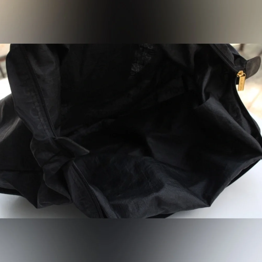 Halston travel tote bag